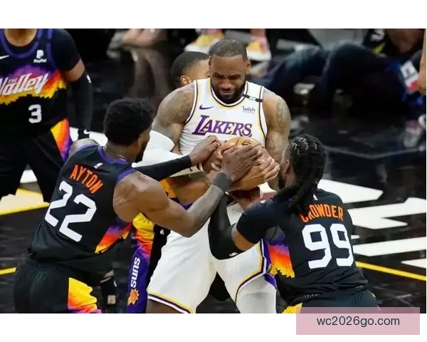 布克空砍34分魔术险胜太阳送湖人锁定季后赛萨格斯20分助力球队突破